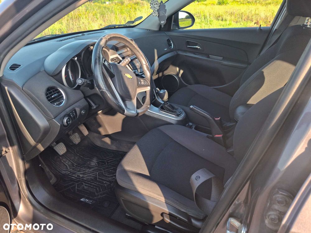Chevrolet Cruze - 5