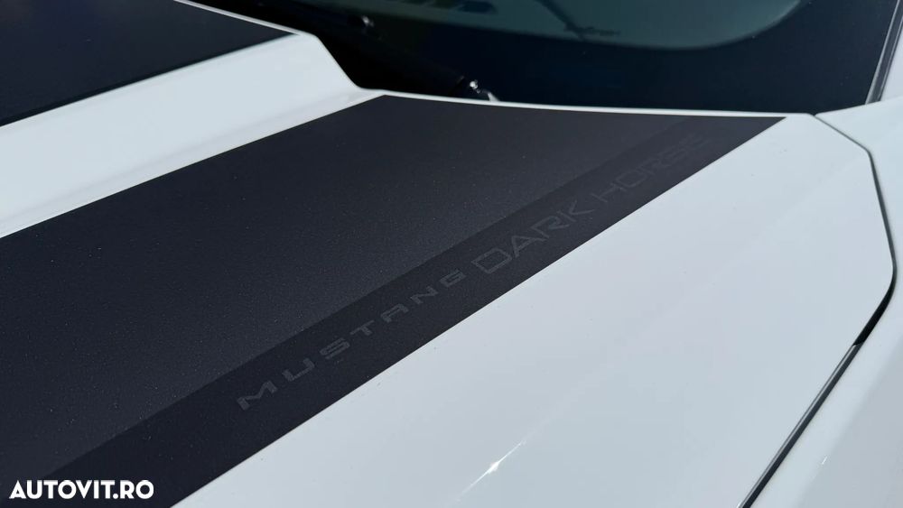 Ford Mustang 5.0 V8 Aut. Dark Horse - 13