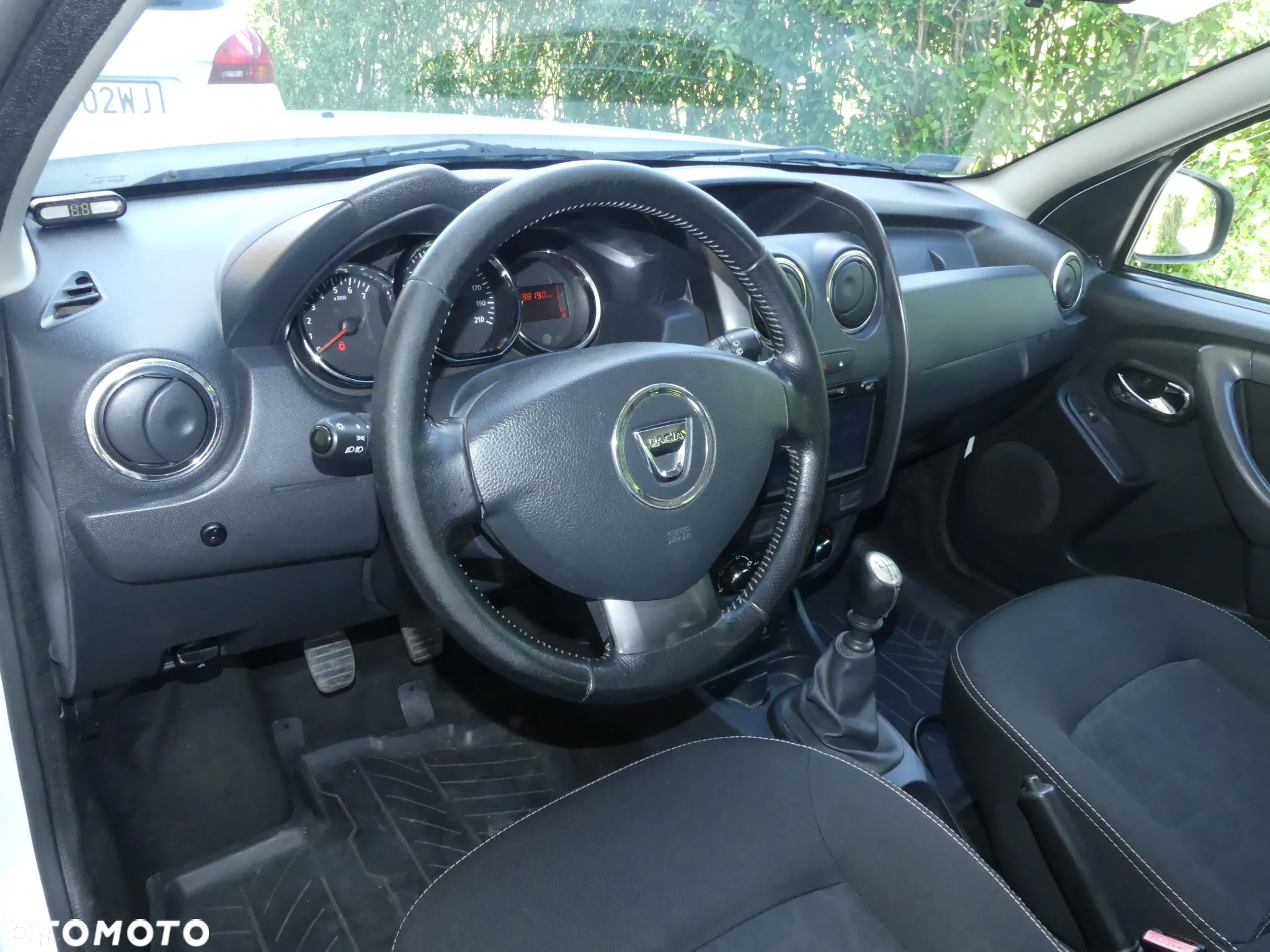 Dacia Duster 1.6 Laureate 4x4 - 4