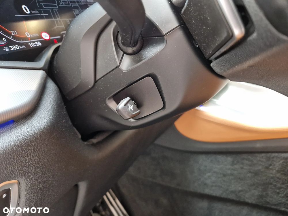 BMW X5 xDrive25d - 38