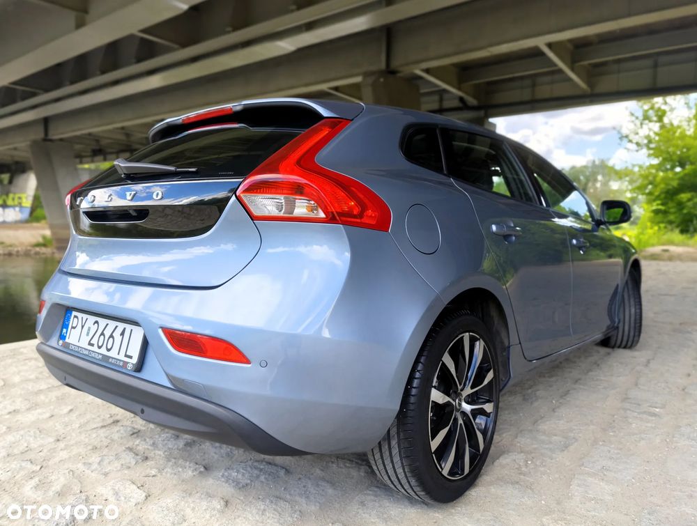 Volvo V40 T2 Drive-E Momentum - 14