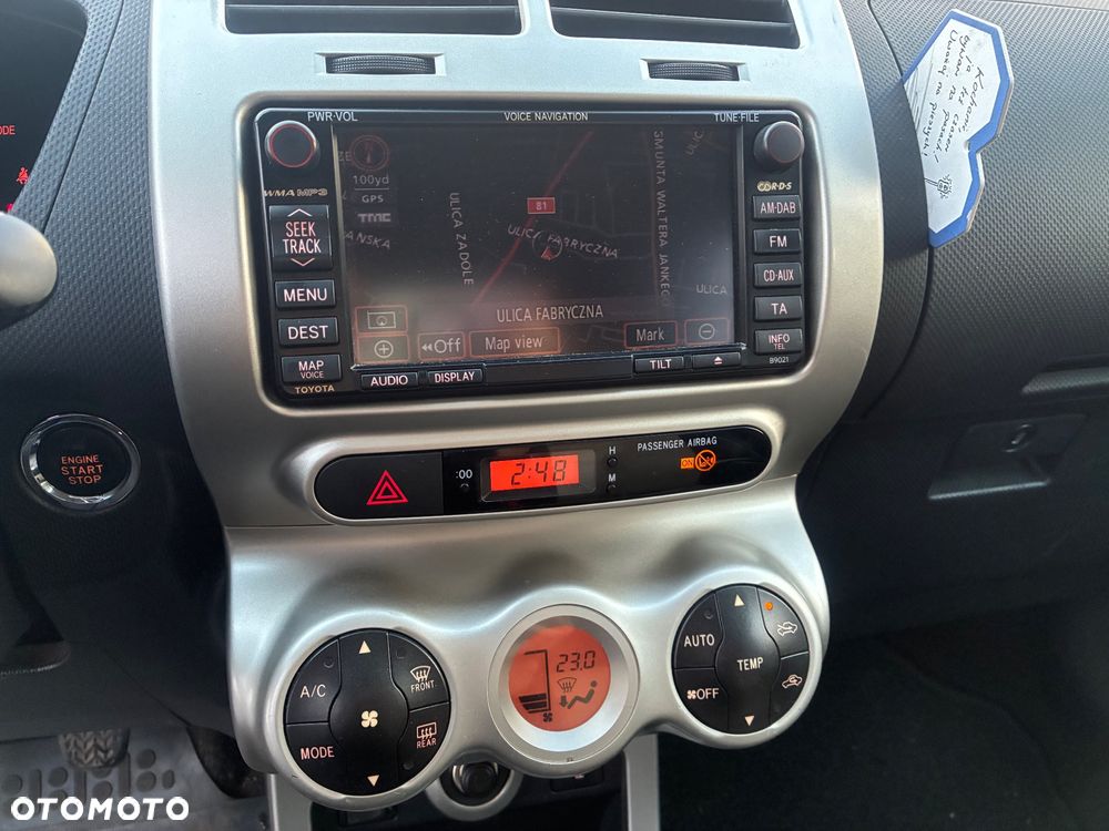 Toyota Urban Cruiser - 18