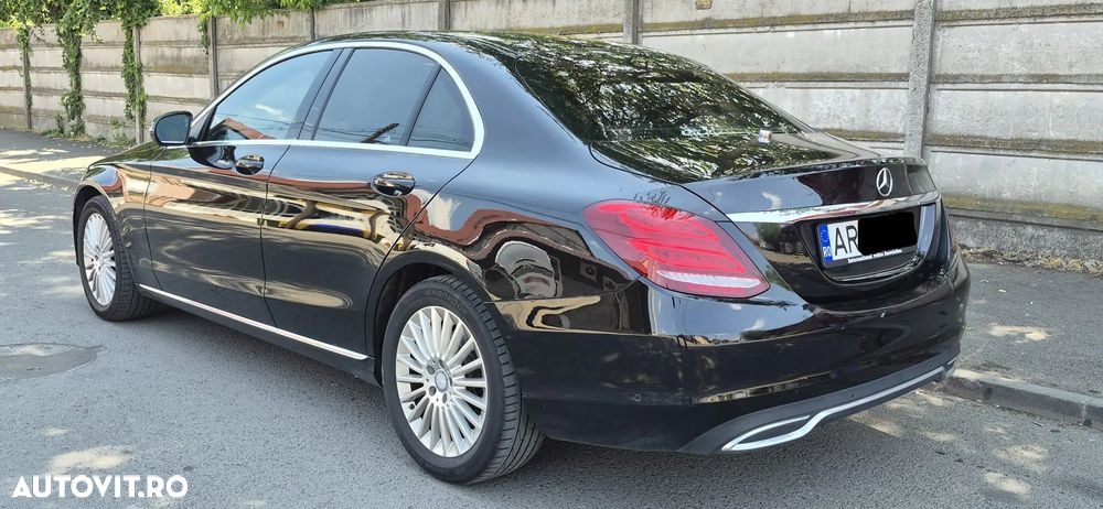 Mercedes-Benz C - 4