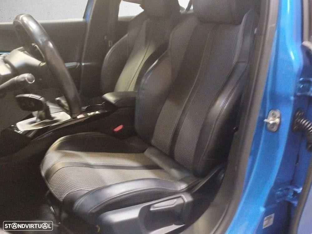 Peugeot 2008 1.2 PureTech GT - 9