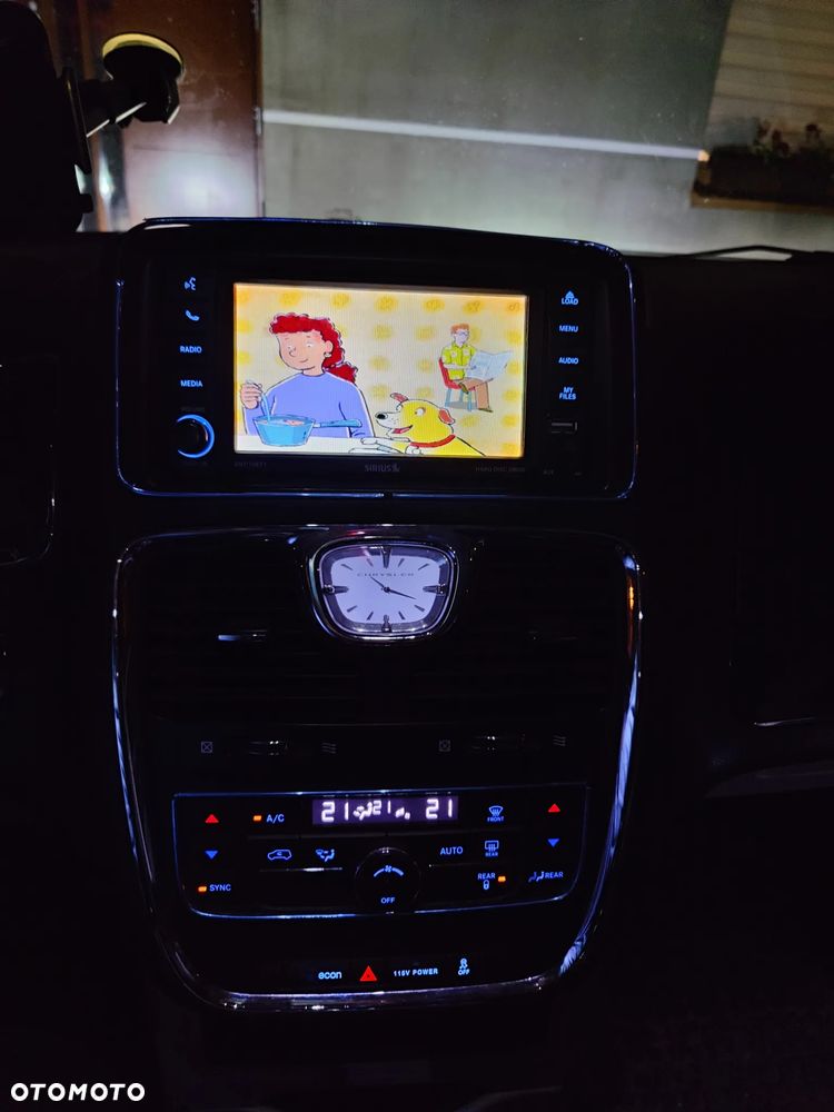 Chrysler Town & Country 3.6 Touring - 9
