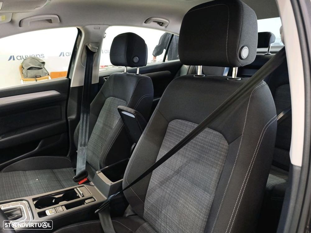 VW Passat 2.0 TDI Business DSG - 5