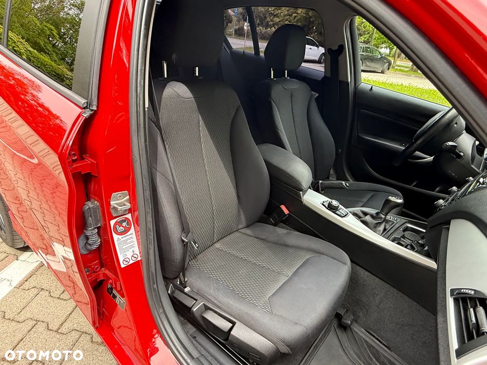 BMW Seria 1 116i - 12