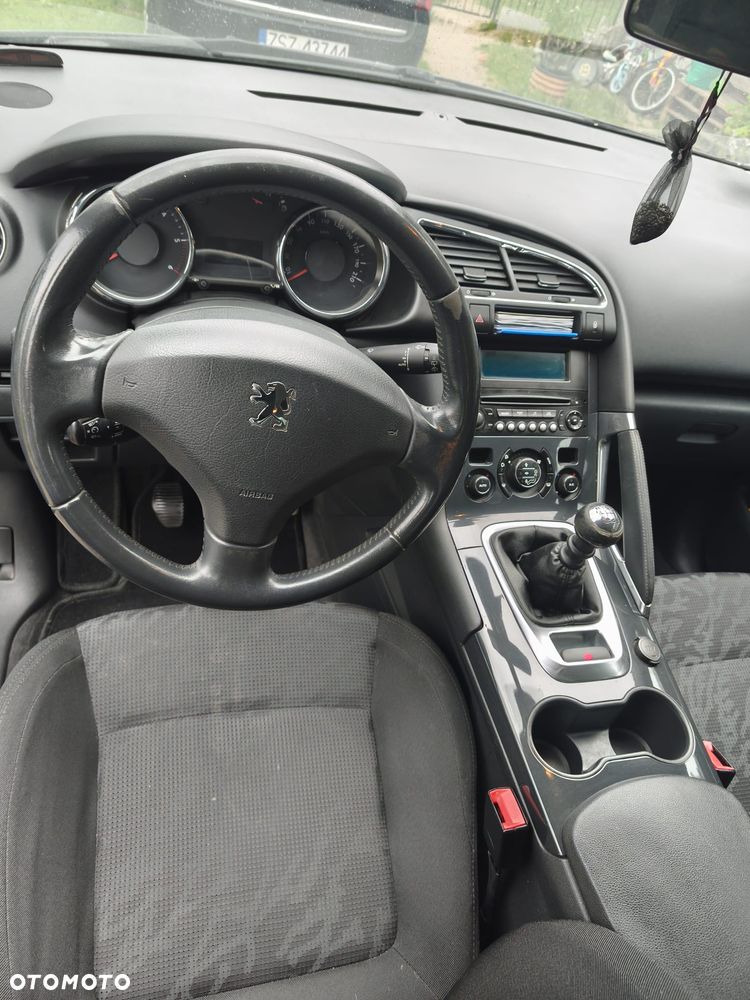 Peugeot 3008 1.6 HDi Trendy - 17