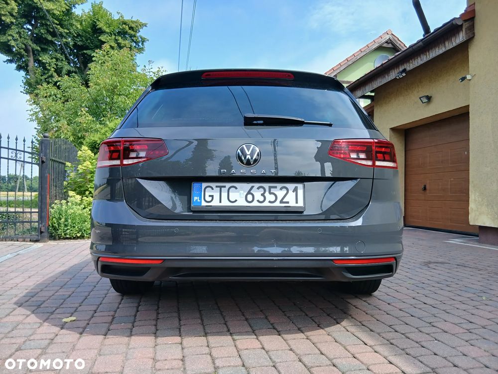 Volkswagen Passat 2.0 TDI SCR Business - 18