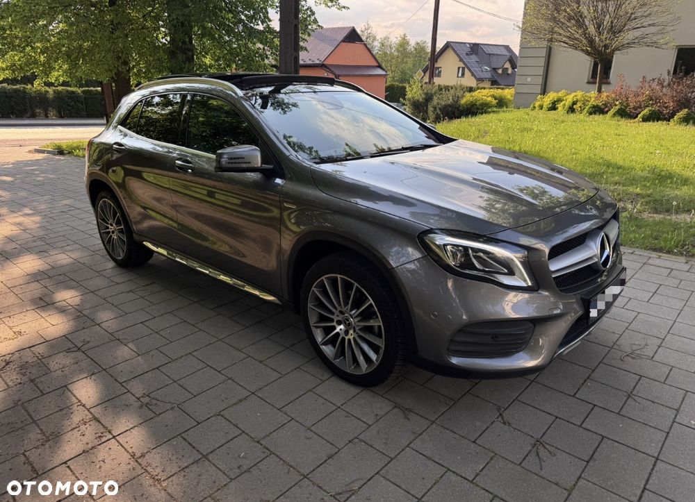 Mercedes-Benz GLA 220 d 7G-DCT AMG Line - 9