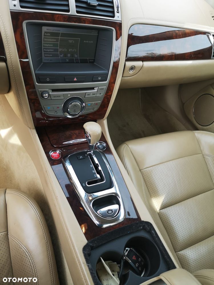 Jaguar XK - 25