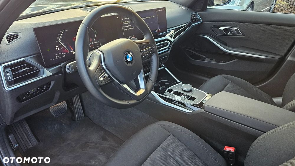 BMW Seria 3 330d xDrive Advantage sport - 12
