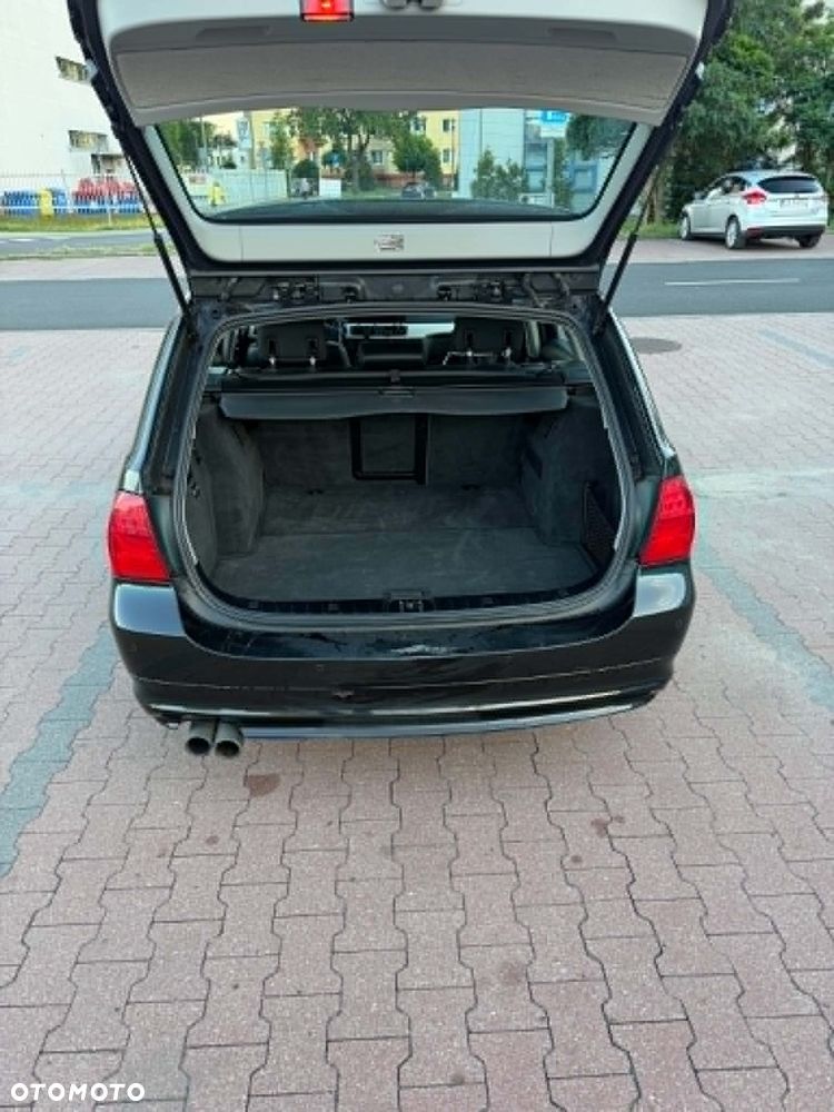 BMW Seria 3 325i xDrive - 2