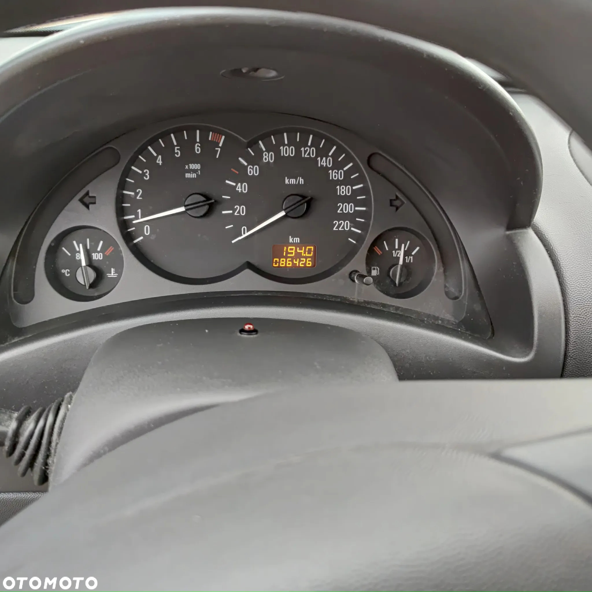 Opel Corsa 1.0 12V Enjoy - 4