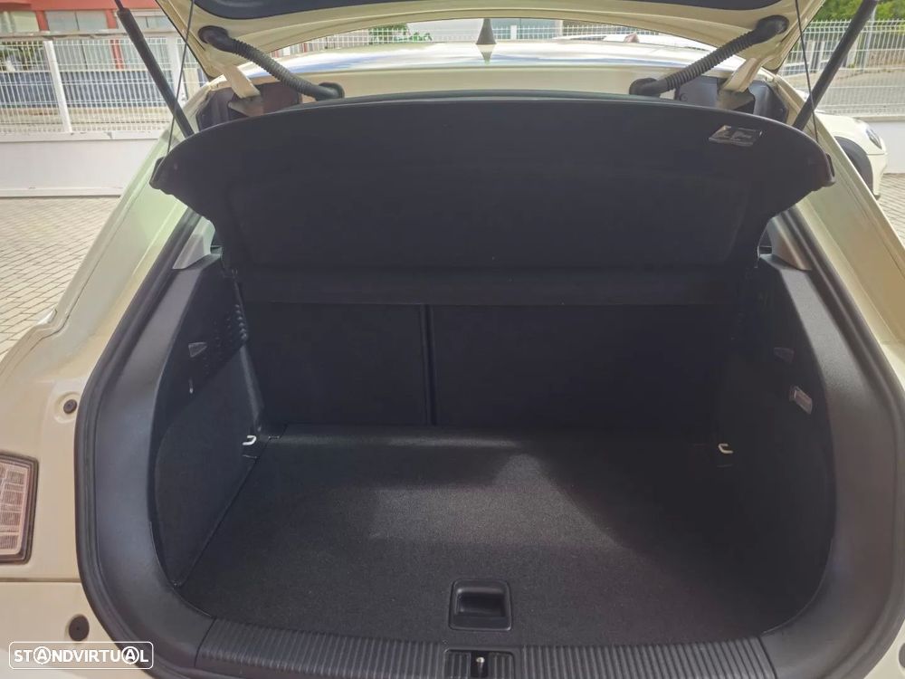 Audi A1 1.2 TFSI Attraction - 12