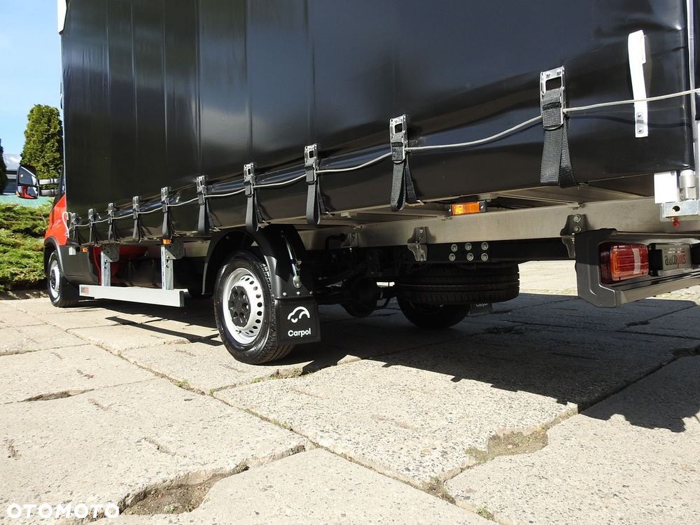 Iveco DAILY NOWY 35S18 CONNECT PLANDEKA 10 PALET WEBASTO KLIMATYZACJA TEMPOMAT NAWIGACJA LEDY ASO  180KM - 17