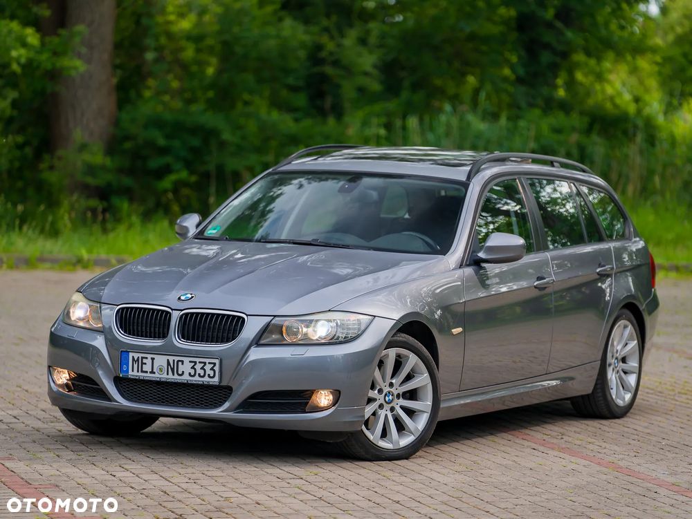 BMW Seria 3 320i Edition Exclusive - 1