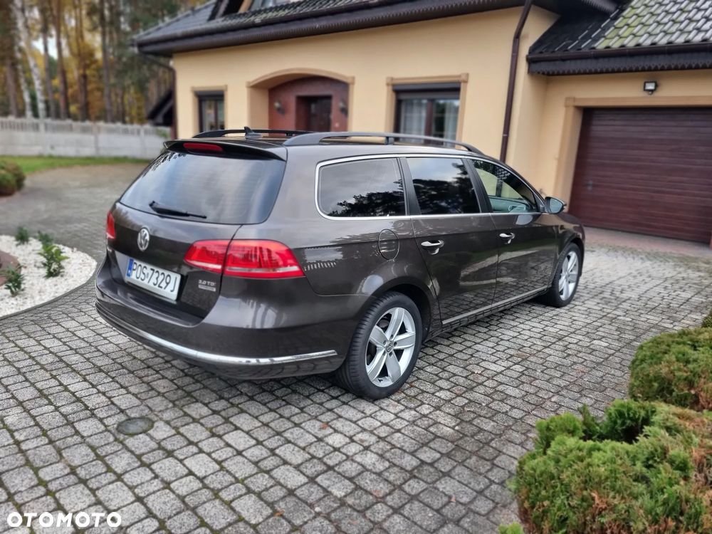 Volkswagen Passat 2.0 TDI Highline DSG - 8