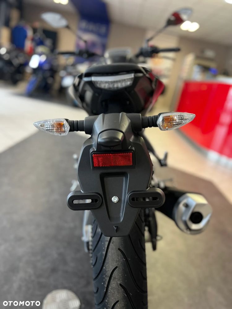 Yamaha MT - 16
