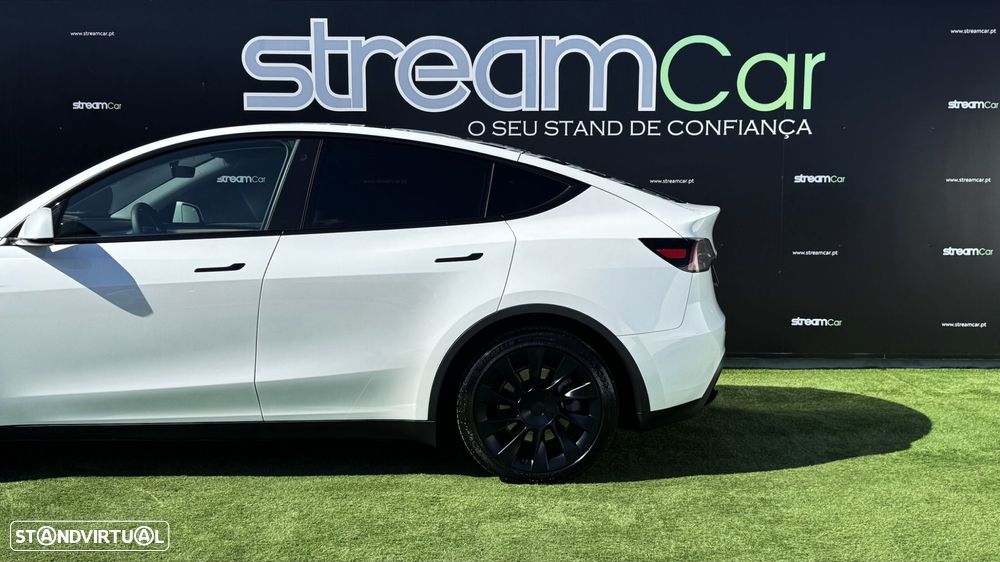 Tesla Model Y RWD - 4