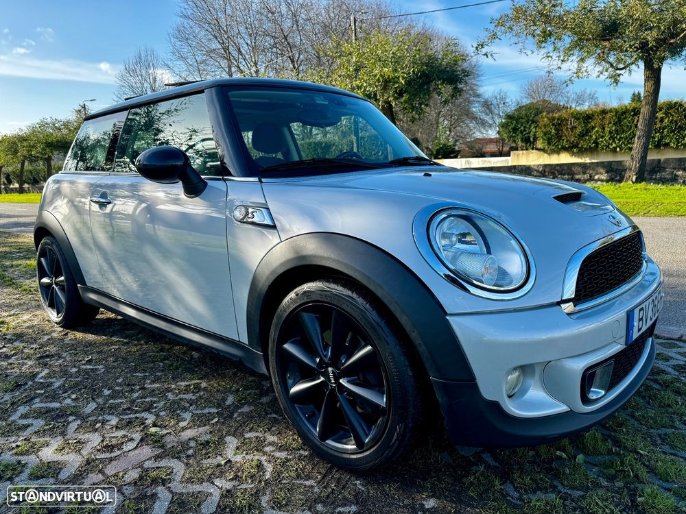 MINI 3 Portas Cooper SD - 2