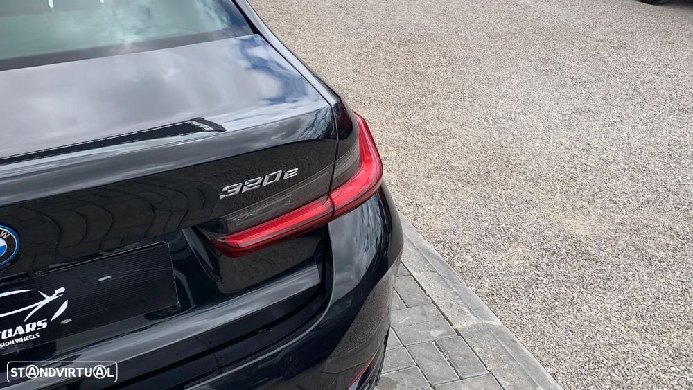 BMW 320 e Aut. Advantage - 7