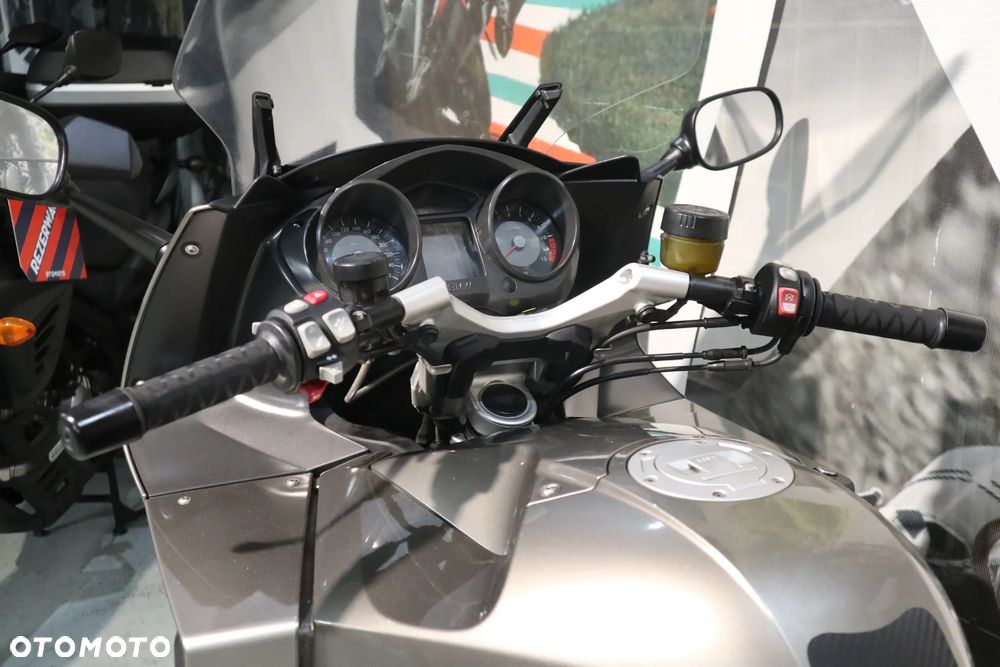 BMW K - 9