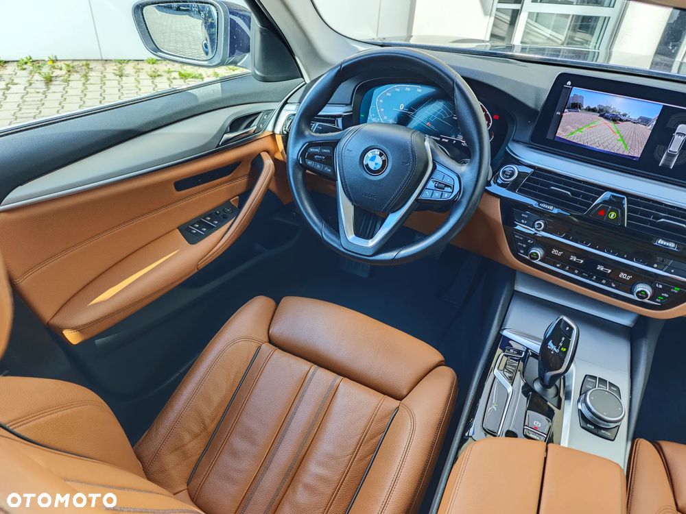 BMW Seria 5 540i xDrive GPF Sport - 19