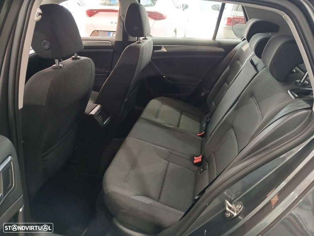 VW Golf 1.6 TDI Stream - 34