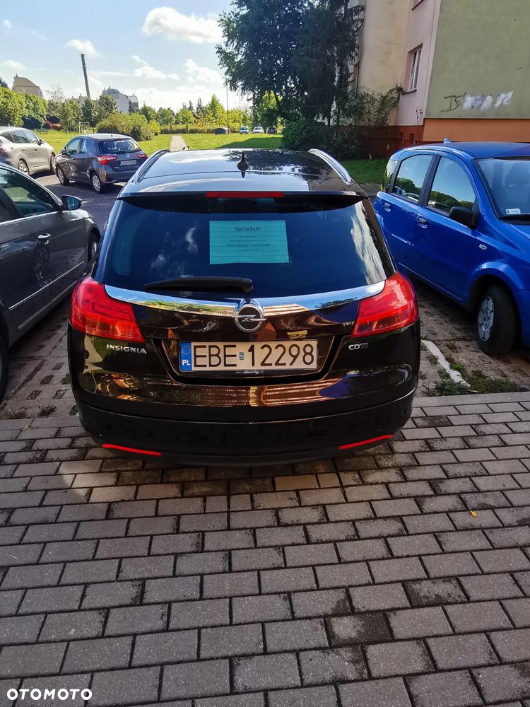 Opel Insignia 2.0 CDTI Sports Tourer - 4