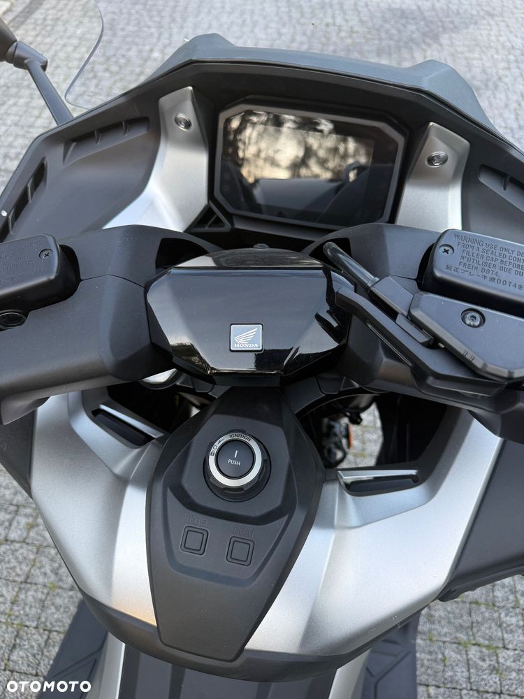 Honda NSS - 8