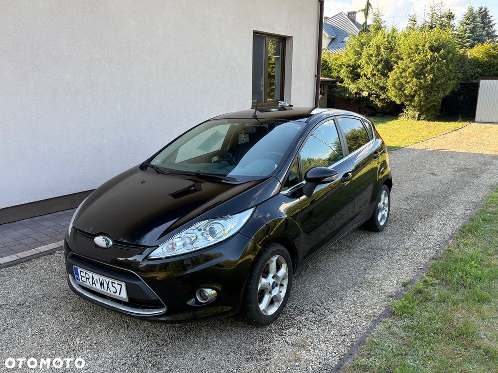 Ford Fiesta 1.6 TDCi DPF Titanium - 1