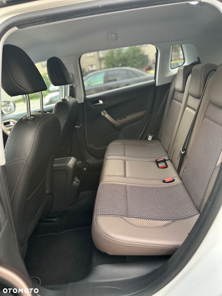 Peugeot 2008 e-HDi FAP 92 EGS6 STOP & START Allure - 23