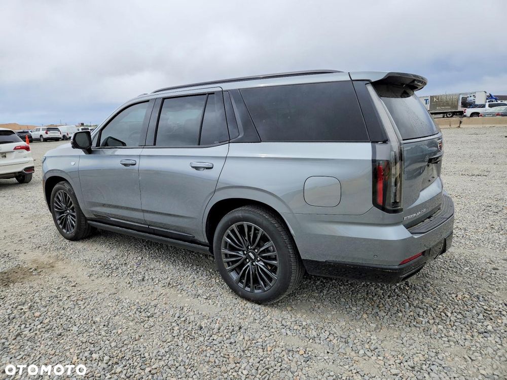 Cadillac Escalade 6.2 V8 AWD AT Platinum - 3