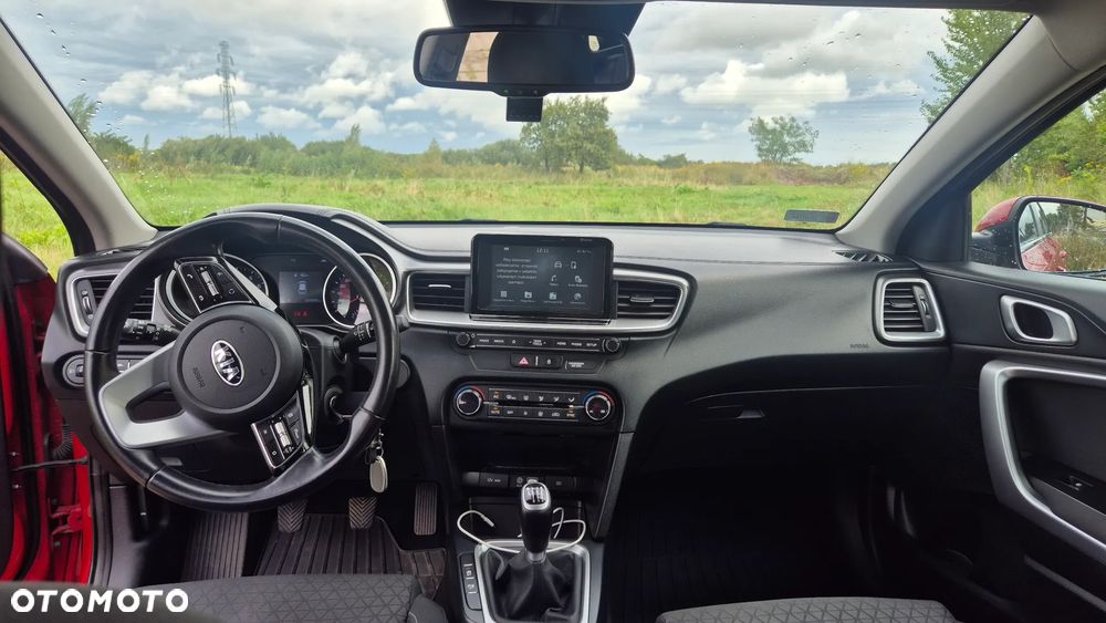Kia Ceed 1.4 T-GDI M - 10