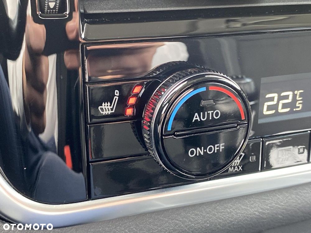 Nissan Qashqai 1.3 DIG-T N-Connecta - 29