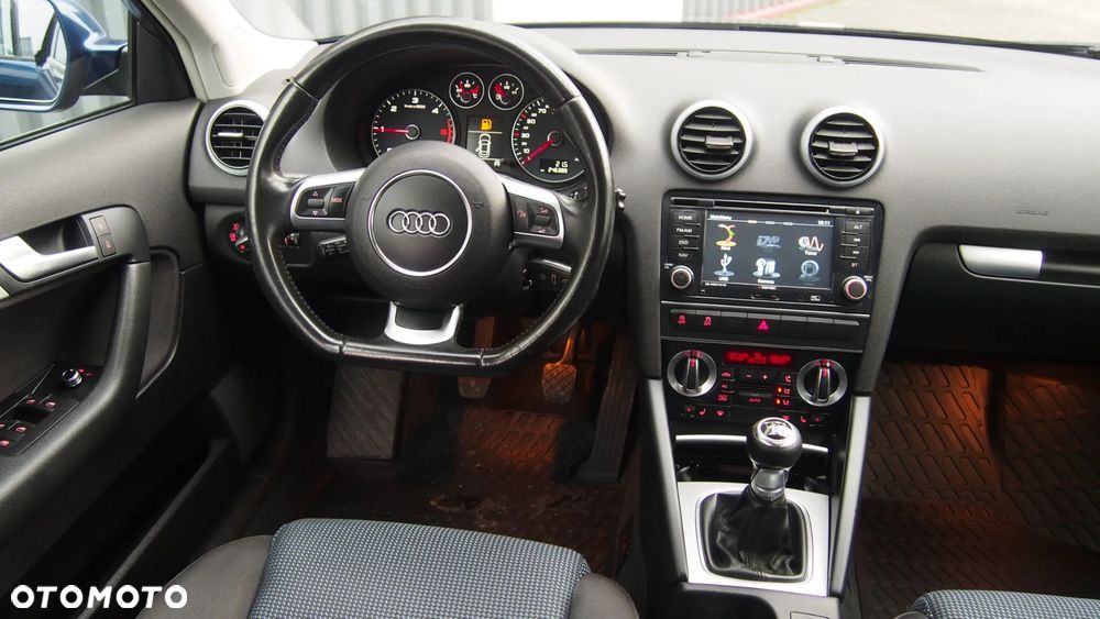 Audi A3 Sportback 2.0 TDI DPF Ambition - 10