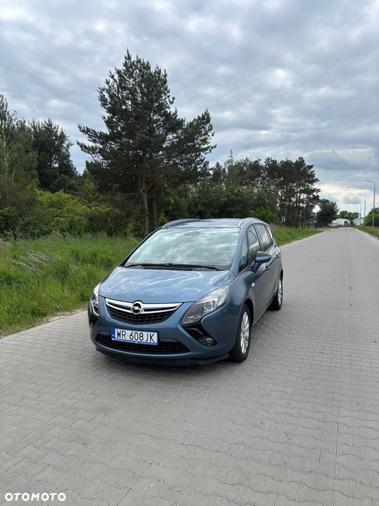 Opel Zafira Tourer 1.6 SIDI Turbo ecoFLEX Start/Stop Active - 2