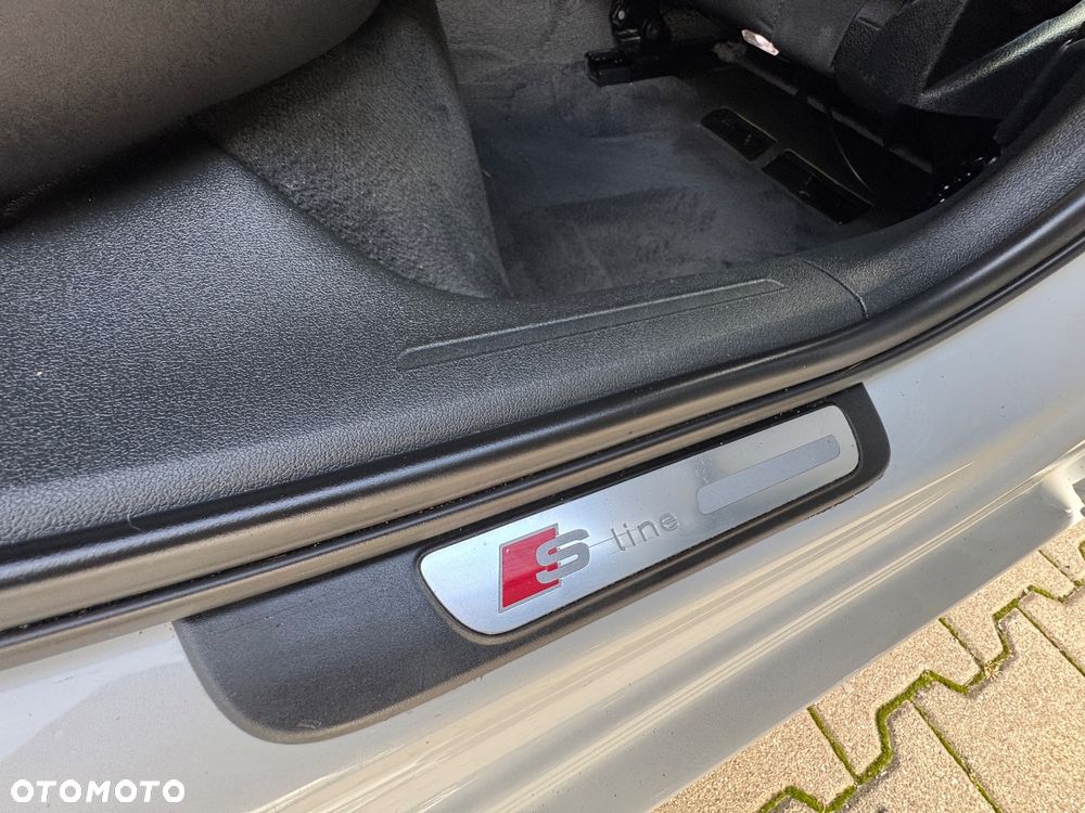 Audi A4 Limousine 2.0 TDI DPF S line Sportpaket - 13