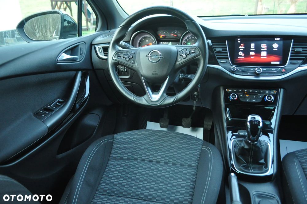 Opel Astra 1.4 Turbo Dynamic - 24