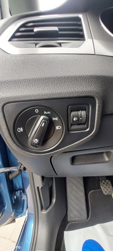 Volkswagen Golf Sportsvan - 28