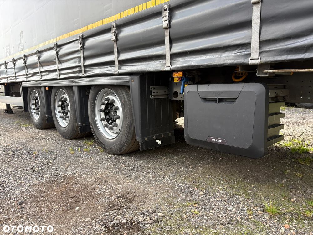 Schmitz Cargobull Mega Varios oś podnoszona - 13