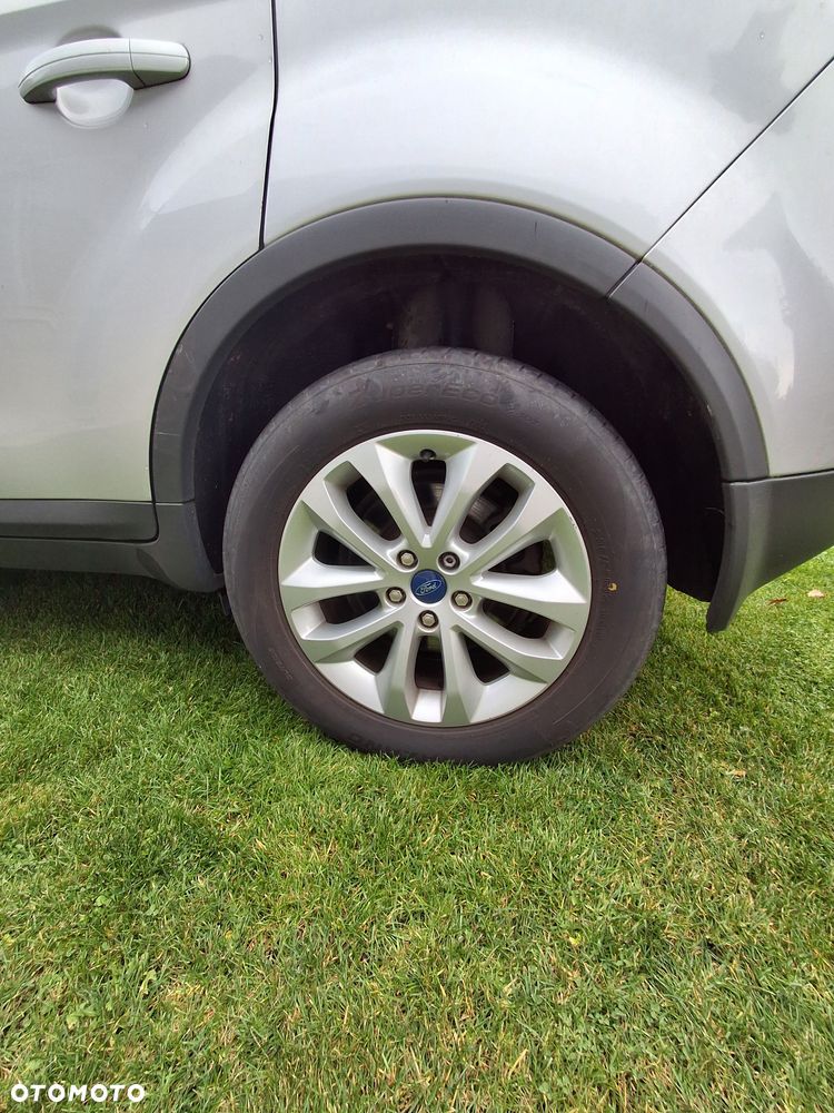 Ford Kuga - 16