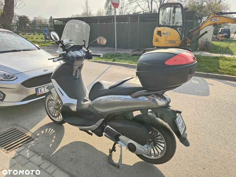 Piaggio Beverly - 11