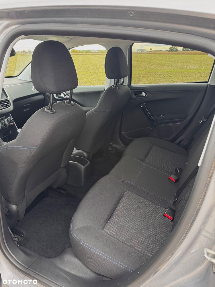Peugeot 208 PureTech 82 Stop & Start Signature - 14