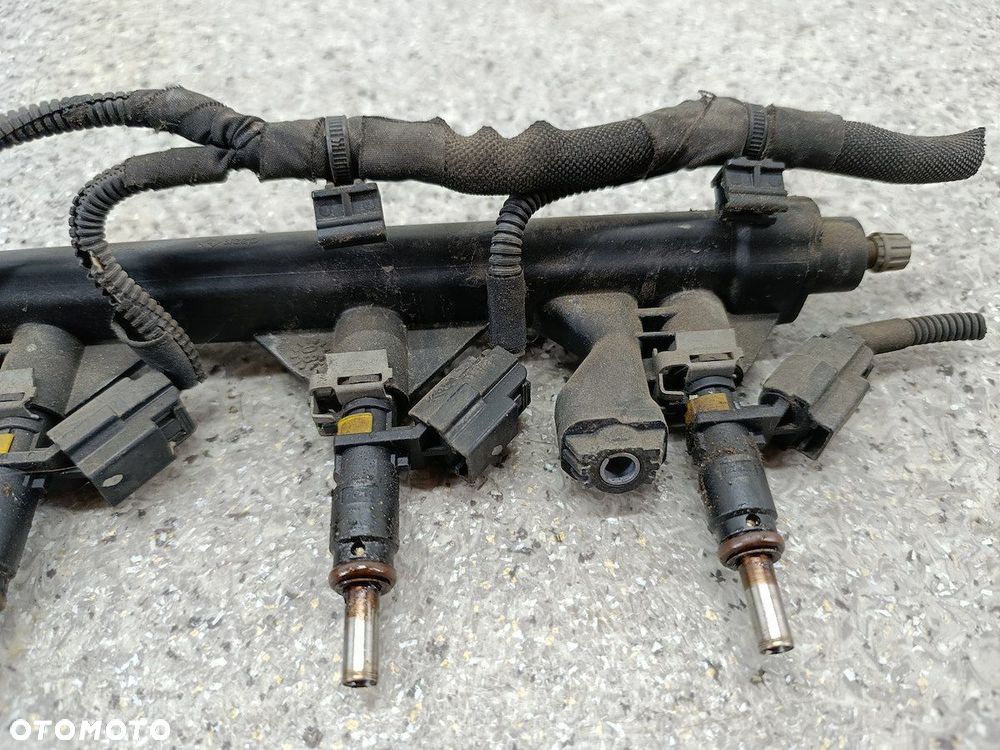 LISTWA WTRYSKOWA BENZYNA PEUGEOT 207 V757564580 1.4 VTI - 4