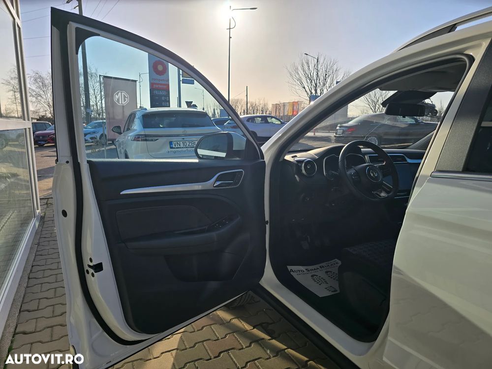 MG ZS 1.5 GSL 5MT Excite - 16