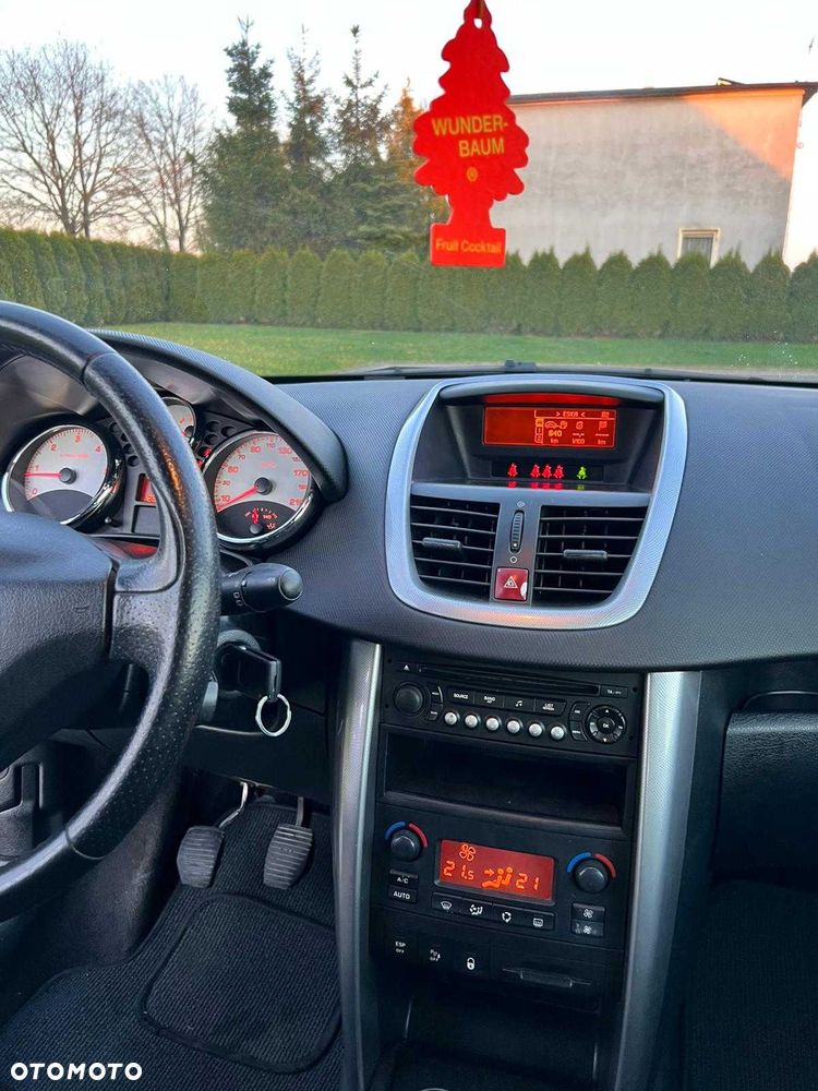 Peugeot 207 - 2