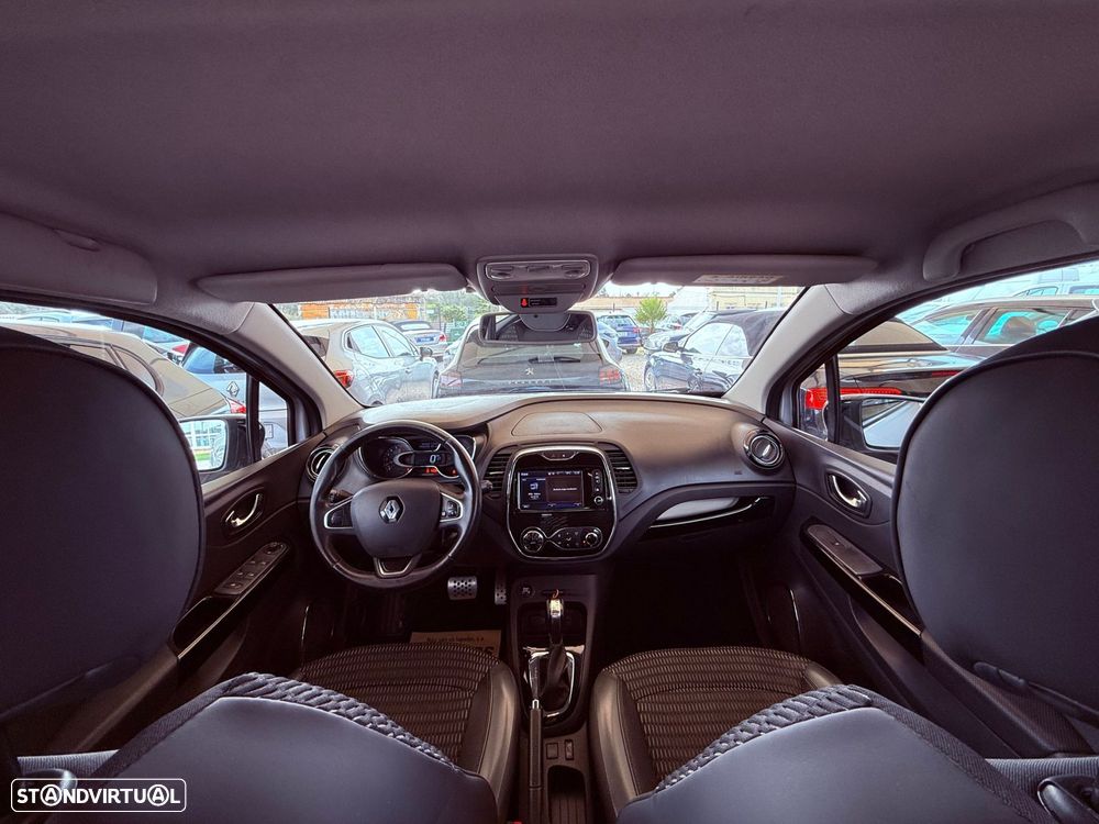 Renault Captur 1.2 TCe Exclusive EDC - 23