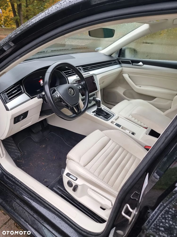Volkswagen Passat 2.0 TDI SCR (BlueMotion Technology) DSG Comfortline - 9